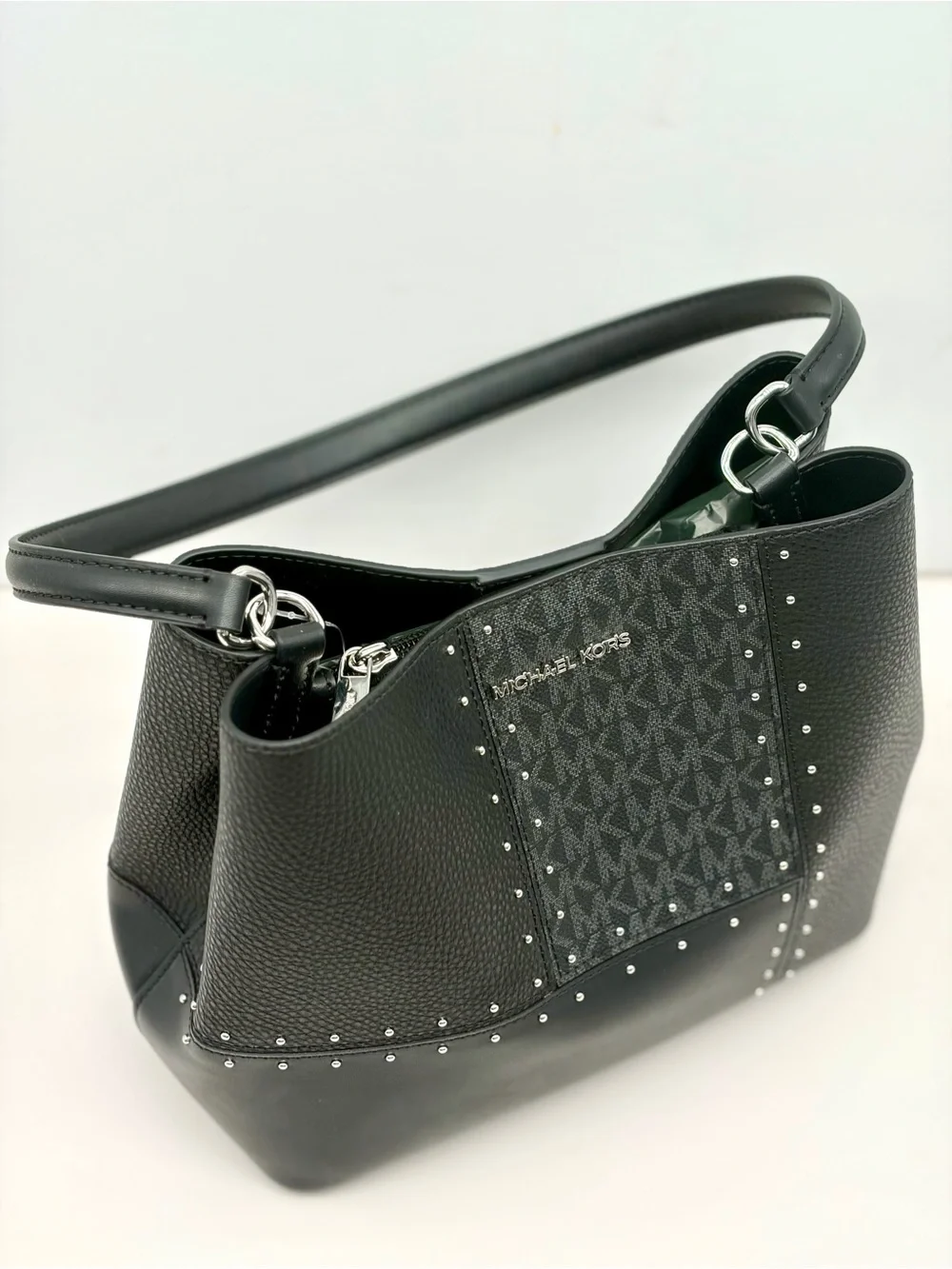Michael Kors sleek shoulder